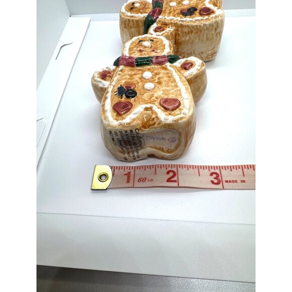 Gingerbread Man Salt Pepper Shakers  Set Ceramic Christmas Holiday Kitchen Decor - Picture 6 of 10